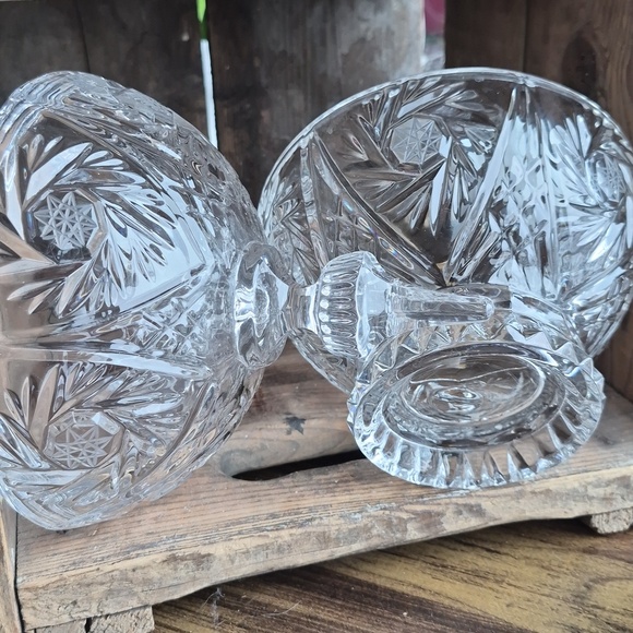 Vintage Pressed Glass Crystal Candy Bowl/Dish with Lid - Picture 4 of 5